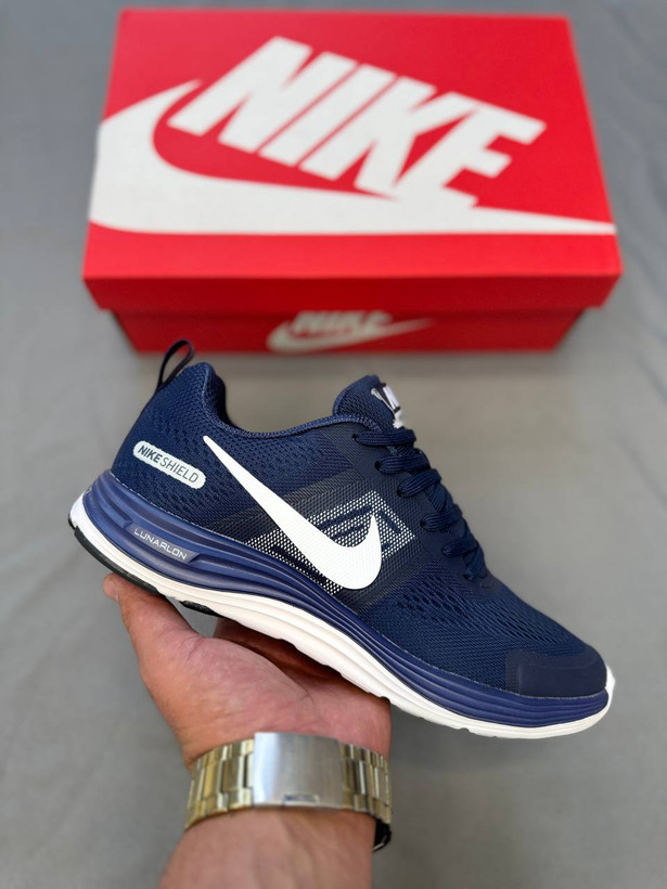 Nike Air Zoom Pegasus 30 Shield Lunarlon یه کفش رانینگ کلاسیک مدرنیه👟