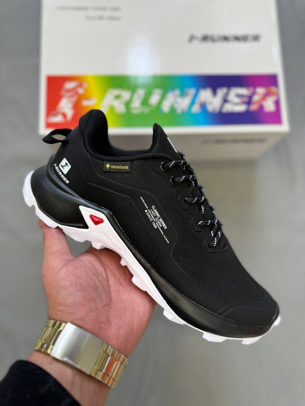 I-Runner Mountain یک کتونی مناسب استفاده روزمره و طبیعتگردیه در کل I-Runner Mountain راحت، بادوام و کاربردیه👟
