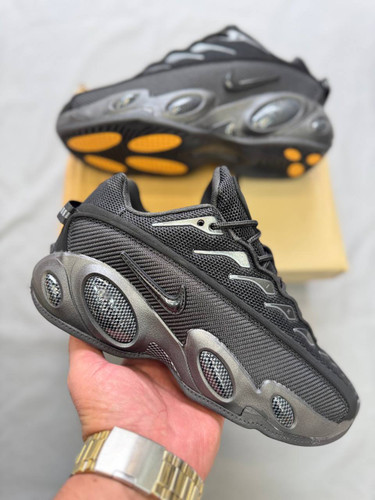 Nike NOCTA Zoom Flight 95 این مدل ترکیبی از طراحی کلاسیک Zoom Flight 95 با حالوهوای مدرن لاین NOCTA هست👟